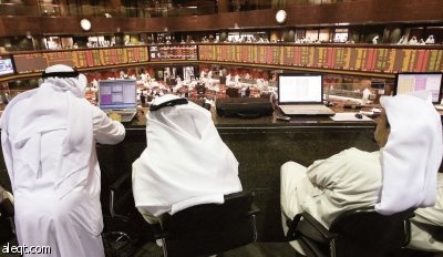 الأسهم الخليجية ترد على عمليات الدمج في الإمارات والدوحة باستمرار الهبوط