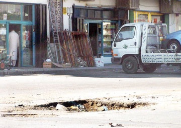 السلي .. حي "حديث" بأدوات "قديمة" وماء ملوث!