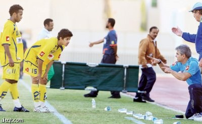 "الأكاديميات".. ملاذ المواهب الكروية التي تلفظها الأندية !