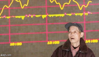 بورصات أوروبا تفلت من الركود الأمريكي .. وآسيا تسقط