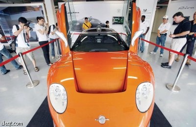 تعثر سويسرا يسهم في بزوغ نجم المصارف في سنغافورة