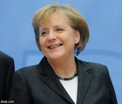 ميركل تلتقي رؤساء الشركات الشهر المقبل لمواجهة الأزمة