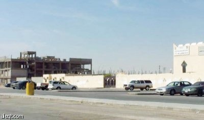 أهالي حي النهضة يفاجئون .. "البنات" بجانب "البنين"!