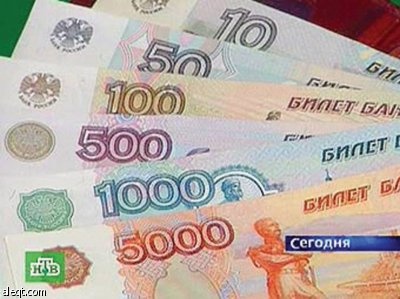 روسيا تسمح بثامن انخفاض في قيمة الروبل خلال شهر