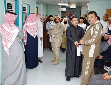 "متبرعو غزة" تضيق بهم جنبات مستشفى "التخصصي"