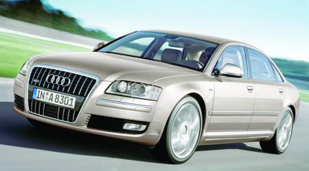 Audi A8 تواصل للنجاح.. وبلمسات أنيقة