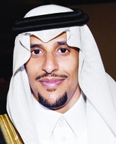 الحارثي يحتفل بزفافه