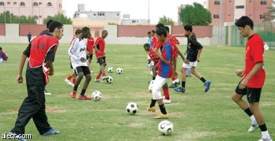 رصدنا مكافآت مالية للاعبين لإعادة ناشئي وشباب الرياض إلى الممتاز