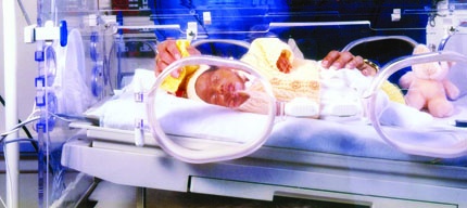 هكذا نحمي المواليد داخل المستشفيات .. الأم مسؤولة أيضا!