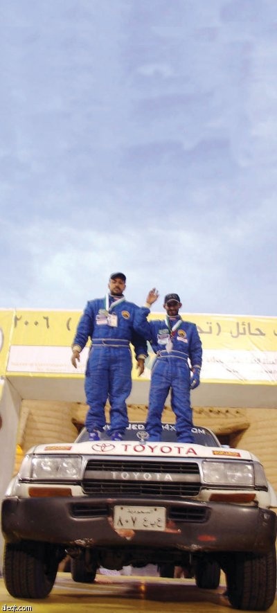 شركة عبد اللطيف جميل ترعى المشاركين في الرالي بسيارات تويوتا