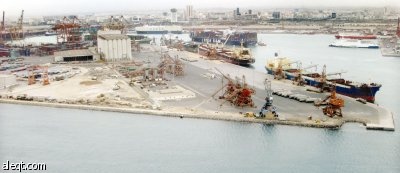 ركود تجاري يدفع الموردين السعوديين إلى وقف الاعتمادات البنكية للبضائع