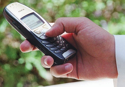 80 % من "الجوالات" صينية.. وتستورد حسب مواصفات التاجر!