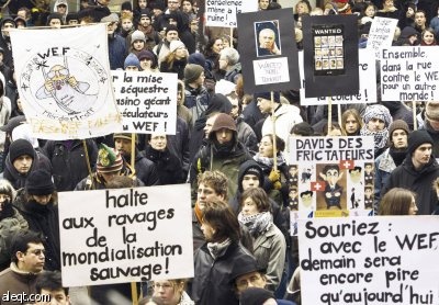 دافوس: الأزمة المالية ستزيد الاضطرابات الاجتماعية وتعزز قيود التجارة العالمية