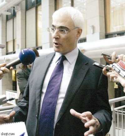 وزير بريطاني: العالم يعيش أسوأ ركود منذ 100 عام