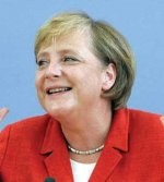 ميركل تدعو إلى توحيد الجهود في مواجهة الأزمة
