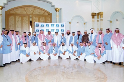 رؤساء مجالس التدريب وعمداء الكليات التقنية يزورون "المراعي"