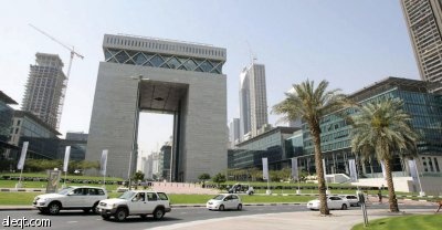 مكافحة الفساد في دبي تطيح بمديرين وموظفين في 3 شركات عقارية