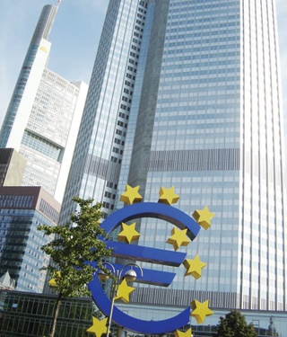 متاهة السياسة النقدية