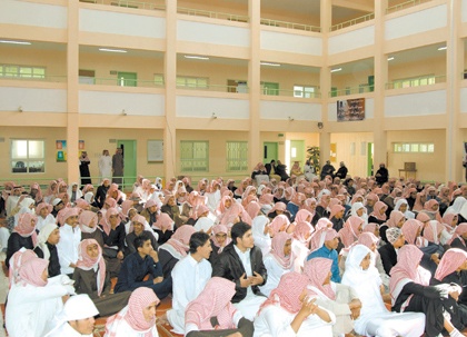 "تعليم الرياض" تواجه ضعف الأيام الصحية بـ "الخطة السنوية"