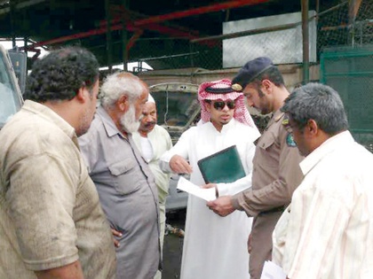 الدفاع المدني يفتش المنطقة الصناعية.. ويغلق 8 منشآت