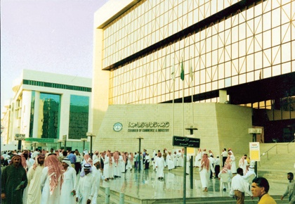 أبو نيان يكشف قصة تأسيس أكبر بارجتين لتحلية المياه في المملكة