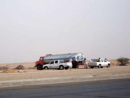 مياه مجهولة تستغل حاجة الناس.. وتزعم أنها "نقية"