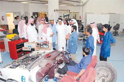 "تقنية الرياض" تستقبل وفدا من مدينة الملك عبد العزيز للعلوم والتقنية