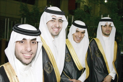 الأمير سطام يرعى تخريج الدفعة الـ 48 من جامعة الملك سعود