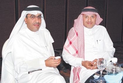 الحناكي يحتفي بالعارضين في معرض سيتي سكيب جدة