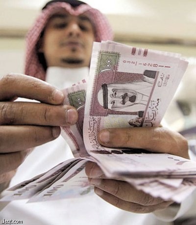 "هزة ارتدادية" للأزمة العالمية تتراجع بالقروض التجارية للبنوك المحلية