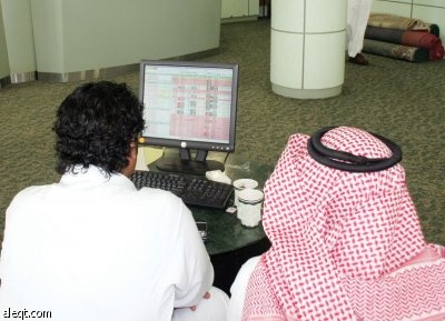 اقتصاديون: القوائم «الهشة» والأزمة العالمية وراء تساقط اتفاقيات الاستحواذ بين الشركات السعودية