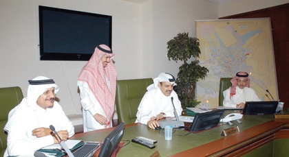 أمين الرياض يدشن البوابة الإلكترونية للخدمات البلدية