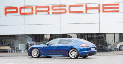 «بورشه» تتطلع لاتفاق مع قطر في ظل تفاقم الديون