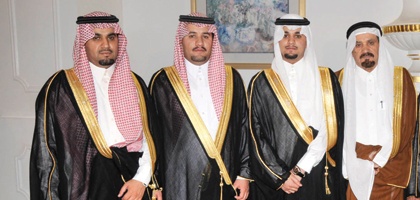 العبيد والدوسري يحتفلان بـ"ياسر"