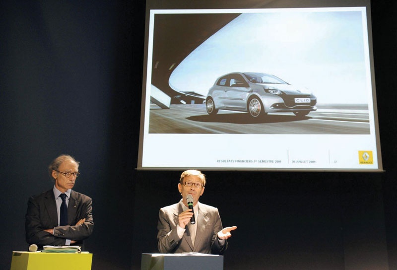 خسائر شركات السيارات تتفاقم.. والتوقعات المستقبلية أفضل