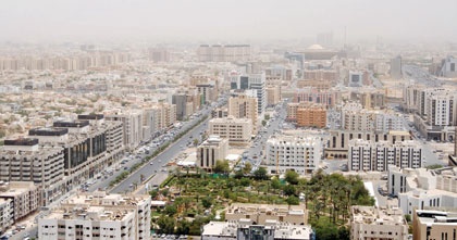 العمالة الوافدة تدير 1200 مكتب عقاري غير مرخص في الشرقية