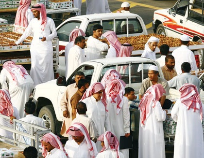 بريدة تطلق مهرجانها الدولي للتمور بـ 1200 سيارة و5 آلاف صفقة