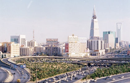 تقرير: أسعار إيجارات المجمعات التجارية في المملكة الأقل خليجيا