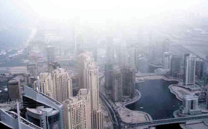 «موديز»: هبوط أسعار عقارات الإمارات لن يتوقف قبل الربع الثاني لـ 2010