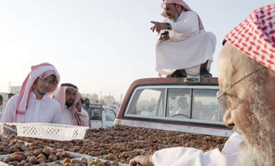 بعد 22 يوما.. سوق بريدة للتمور تحصد 500 مليون ريال
