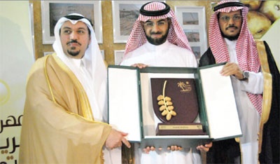 نائب أمير القصيم: «الاتصالات السعودية» لها بصمة في كل فعاليات المملكة ومهرجاناتها