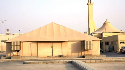 جدة : جولات مكثفة للرقابة على المخيمات الرمضانية