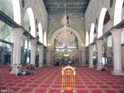 مختص يدعو المعماريين إلى إزالة القباب من تصاميمهم المعمارية