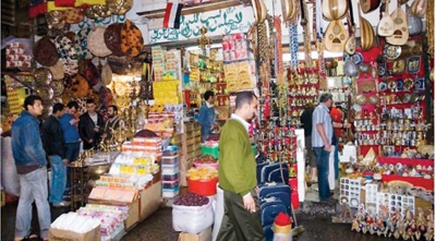 "خان الخليلي".. عبق التاريخ وليالي السهر تفوح من ذكريات مرتاديه