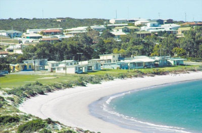 التغير المناخي يهدد ملاك المنازل الشاطئية حول العالم بخسائر فادحة