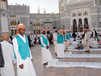 مفطرو صوام الحرم .. روحانية المكان تجابه «إنفلونزا الخنازير»