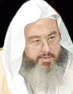 شباب وفتيات يطلقون حملة لتنظيف المساجد على الطرق