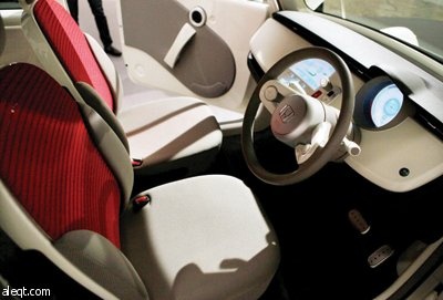 سيارة المستقبل .. تتواصل مع البيئة والمواقف وإشارات المرور