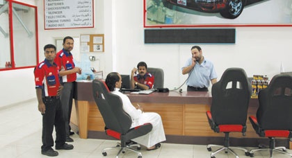 «رد كاب » .. الصيانة المتكاملة ورفاهية القيادة تغيران مفهوم خدمة السيارات