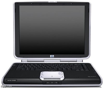 حظر استخدام «اللاب توب» في قمرات قيادة الطائرات